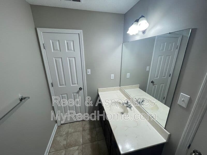 Arlington House: 4720 Hampton Ridge Ln.