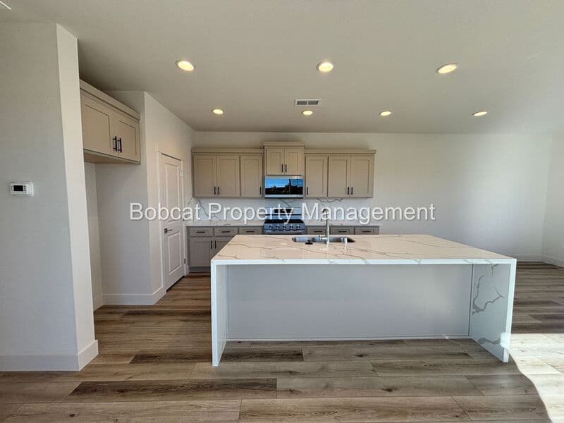 Carson City House: 1383 Vine Gate Rd