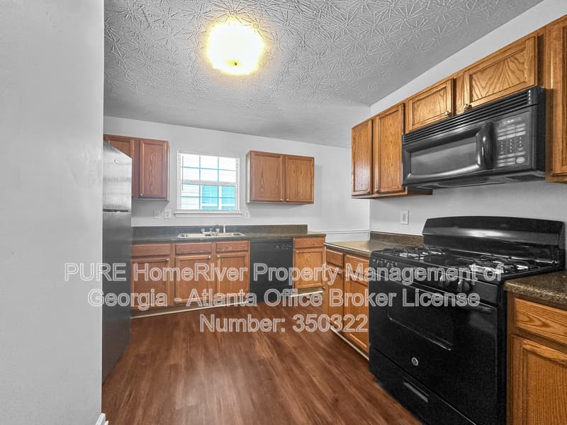 Locust Grove House: 417 Kirkland Dr