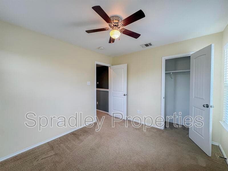 Temple House: 1047 Tumbleweed Trl