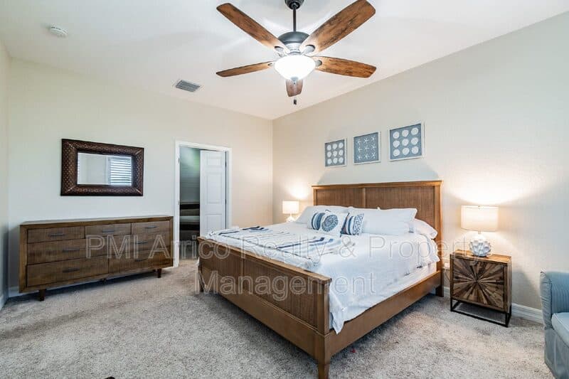 Apollo Beach House: 539 Treviso Dr