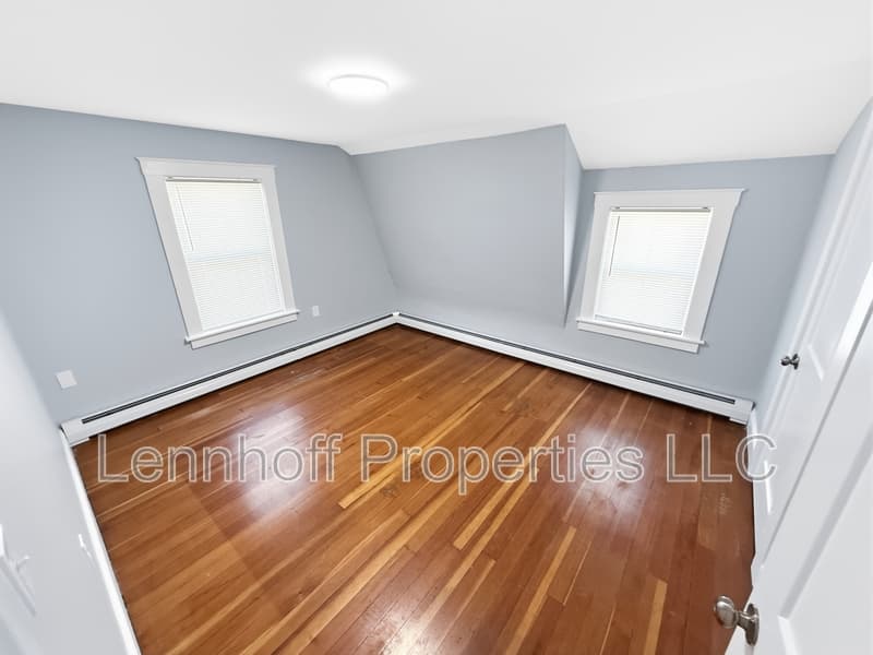 Lowell Condo: 526 Concord Street - 2