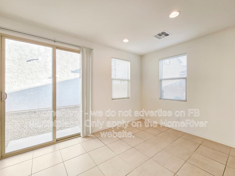 Surprise House: 14119 W Bronco Trl