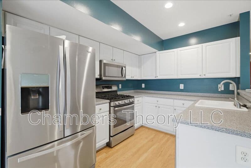 Silver Spring Condo: 11308 King George Dr
