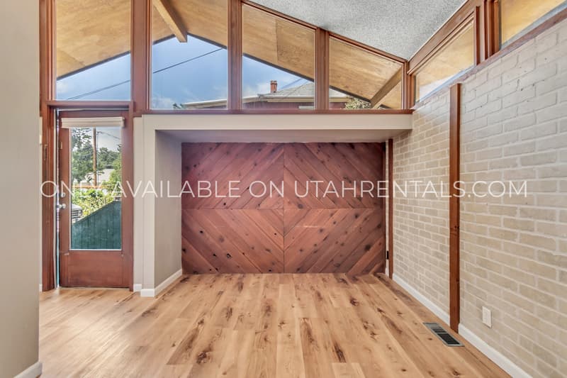 Salt Lake City Condo: 1073 E 200 S