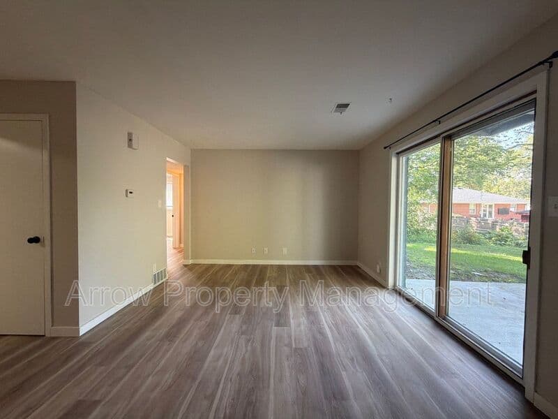 Seward Condo: 320 Lincoln Street