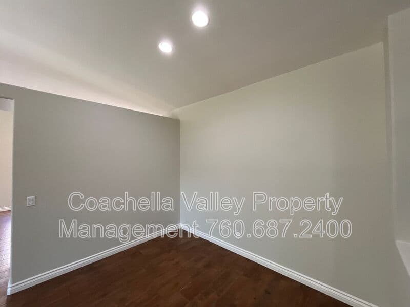Indio House: 43209 Avenida Isabella