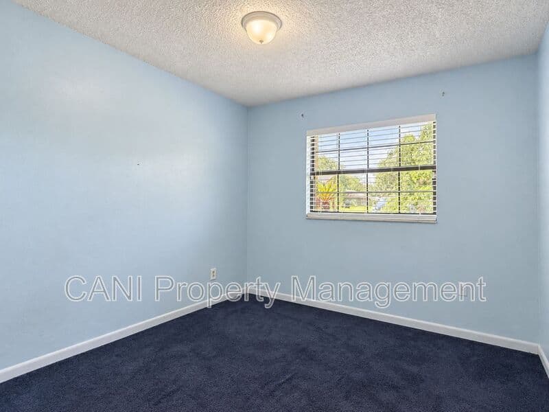 Sanford House: 1003 W 9th Street