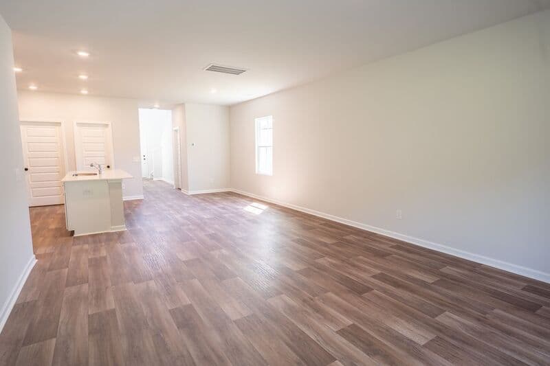 Bloomingdale House: 142 Geranium Way
