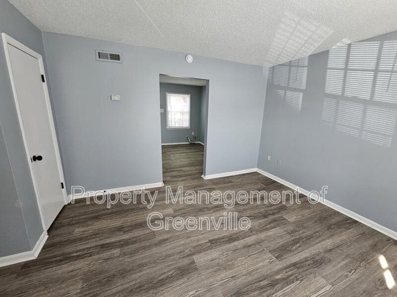 Greenville Condo: 6526 White Horse Rd