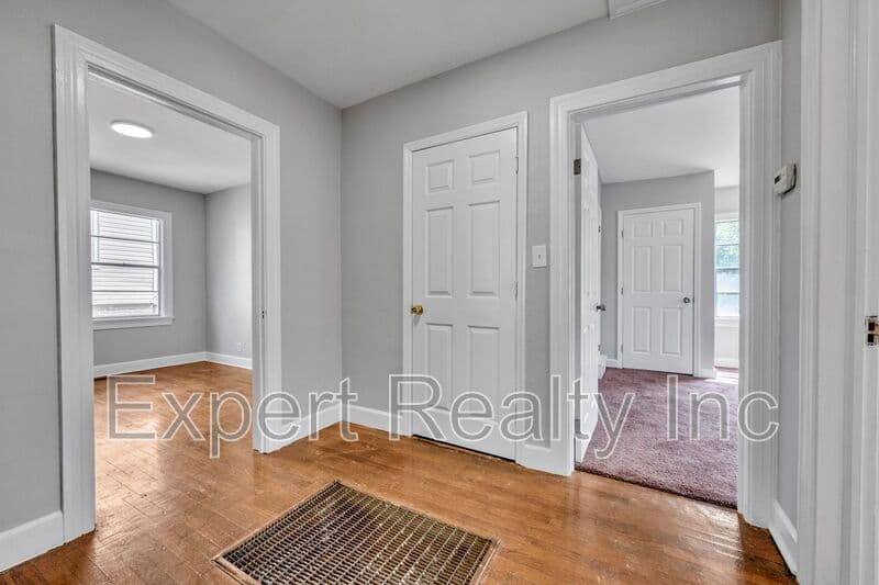 BIRMINGHAM House: 4807 TERRACE M