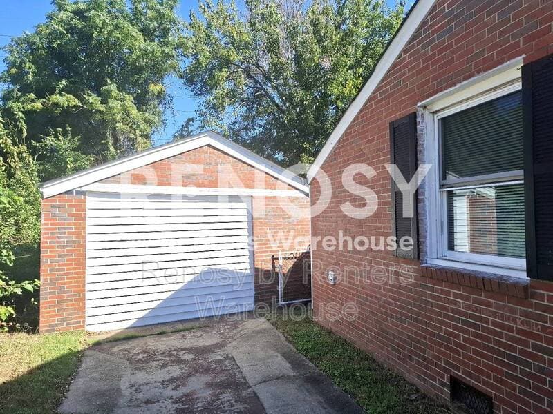 Norfolk House: 7120 Clarion Lane
