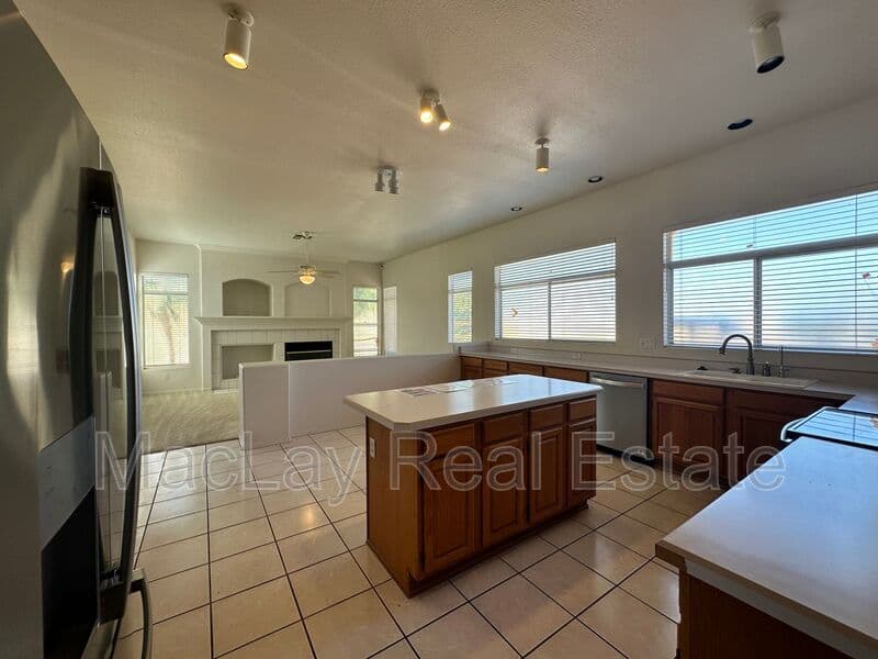 Phoenix House: 2744 E Amberwood Dr