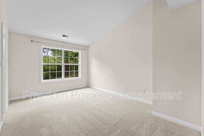 Manassas Townhome: 8644 Sanderling Dr