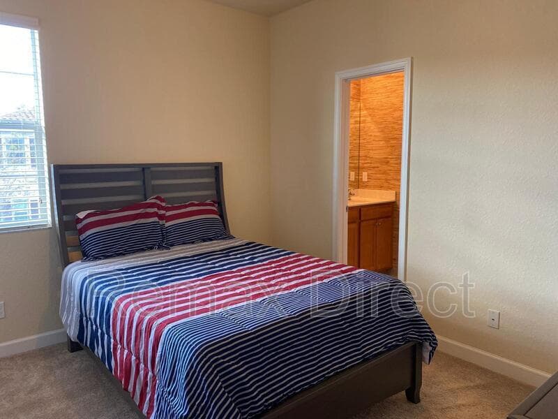 WEST PALM BEACH Townhome: 4304 Chalmers Lane, West Palm Beach, FL 33417