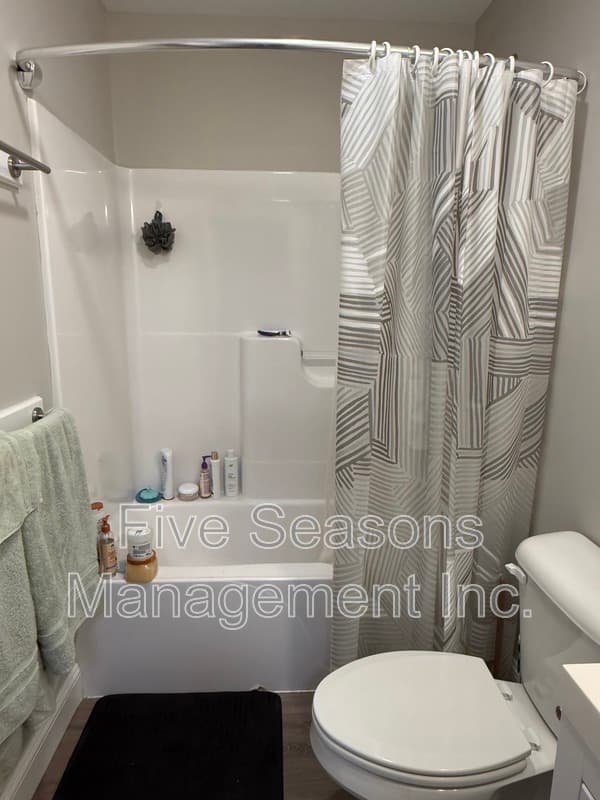 Burlington Condo: 68 South Union - A
