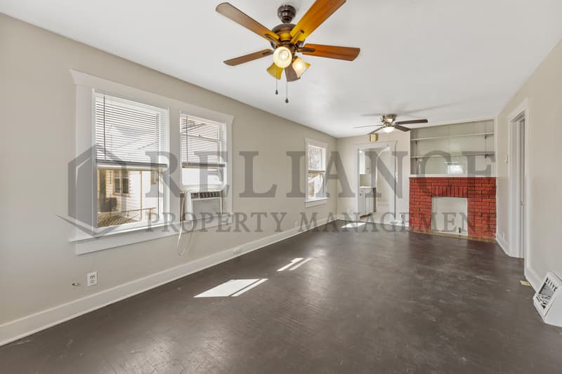 Wichita House: 1011 South Marys Drive
