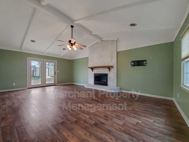 Simpsonville House: 121 Coalmont Court