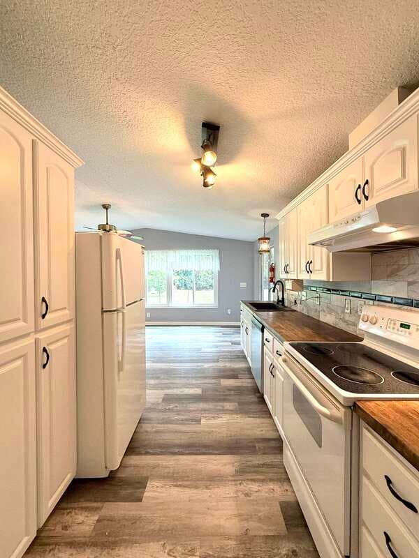 New Port Richey House: 12131 Lacey Drive