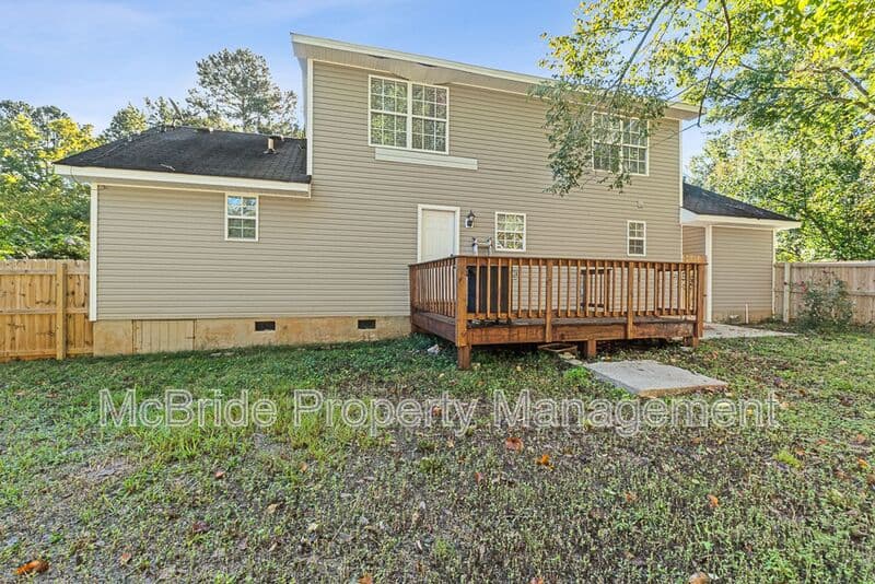 Martinez House: 4331 Roswell Drive