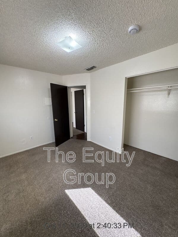 Visalia Condo: 615 S Demaree St