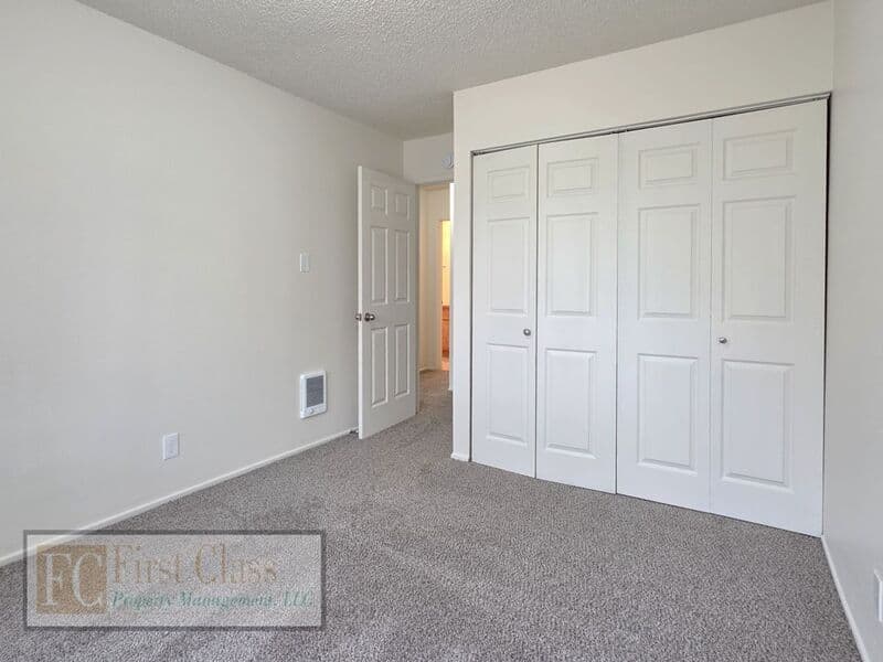 BEAVERTON Condo: 17150 SW HERITAGE COURT