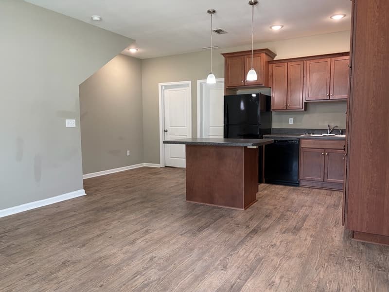 Tallahassee Townhome: 2206 Cedarbrook Court - 1