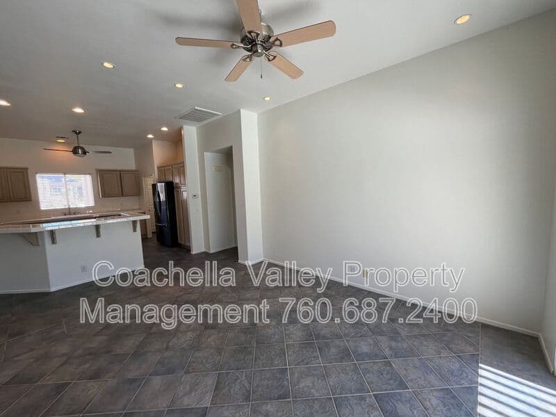 Cathedral City House: 68681 Pasada Rd