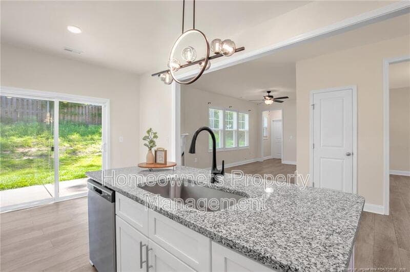 Fayetteville House: 501 Randolph Ave
