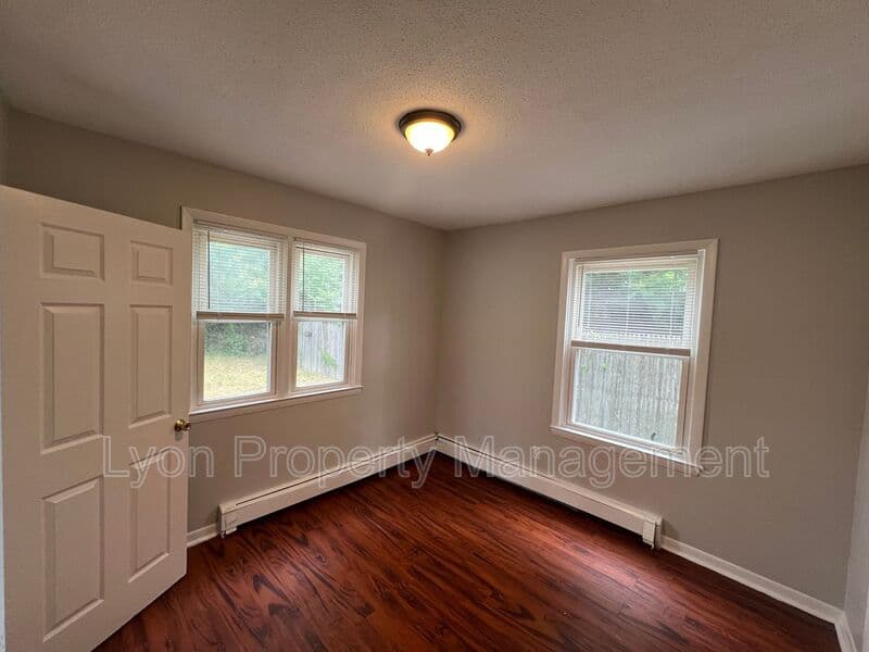 New London Condo: 53 Prest St