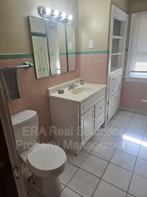 Columbus Condo: 52 N Ogden Rd