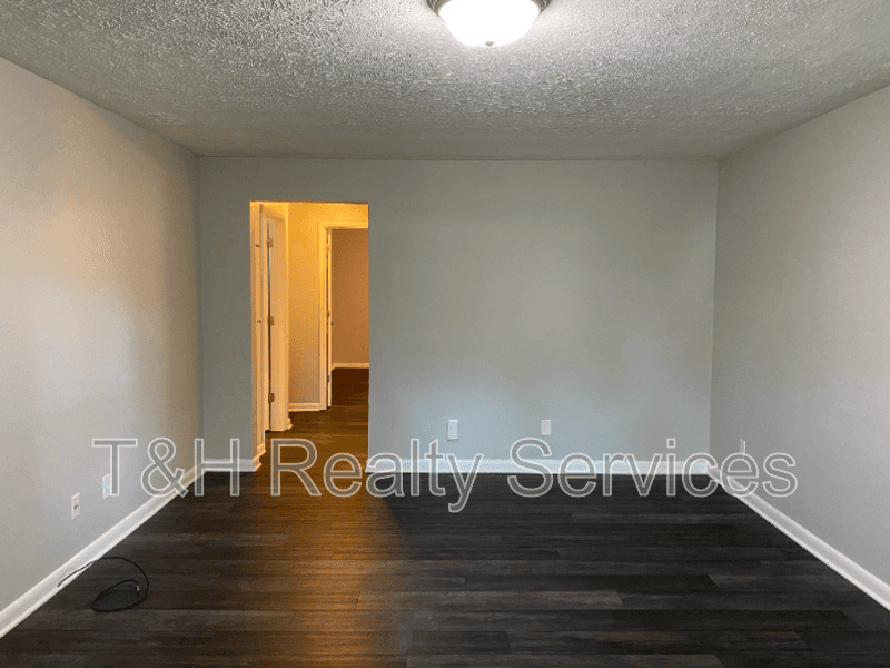 Anderson House: 920 Ellenhurst Drive