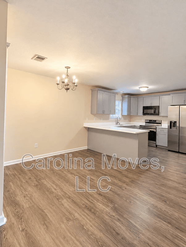 Taylors House: 302 Shellbark Drive