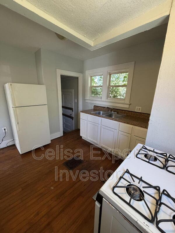 Fort Wayne House: 704 West Dewald Street