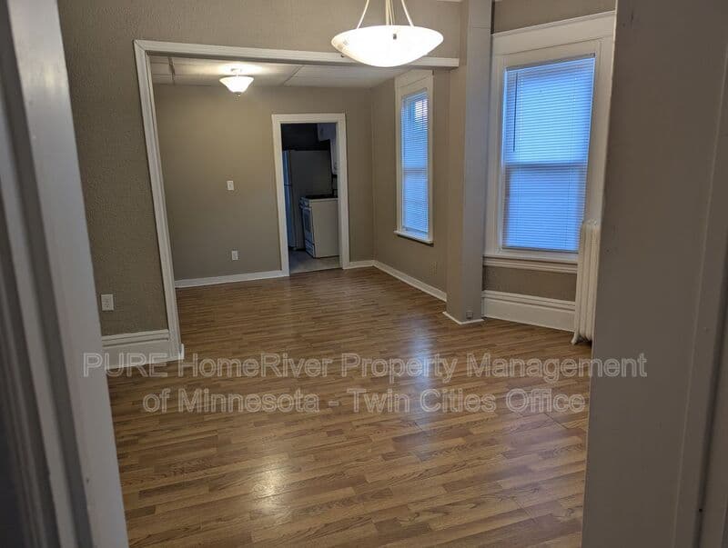 Saint Paul Condo: 605 Van Buren Ave