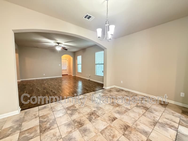 Baton Rouge House: 1415 Granby Dr
