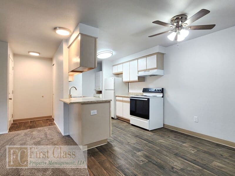 Beaverton Apartment: 1215 NW 183rd Ave