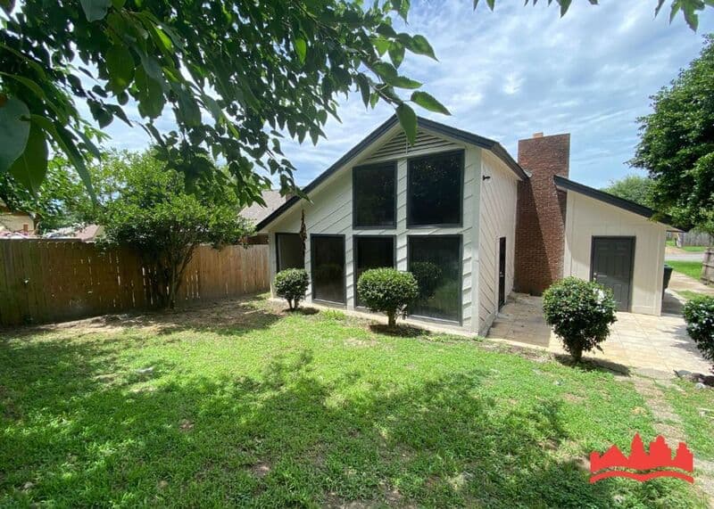 Memphis House: 3834 Cedar Path Dr