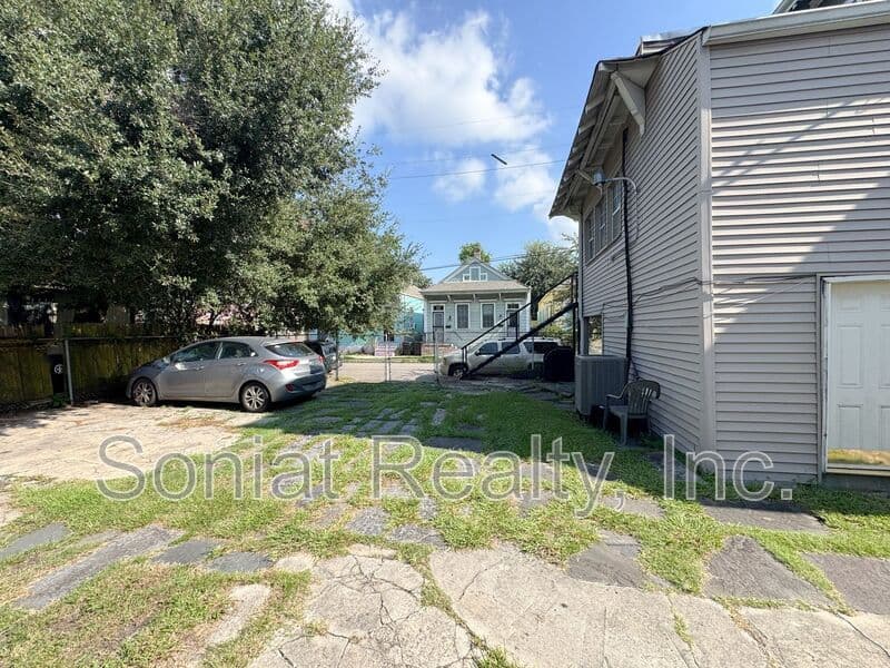 New Orleans Condo: 1621 Crete Street