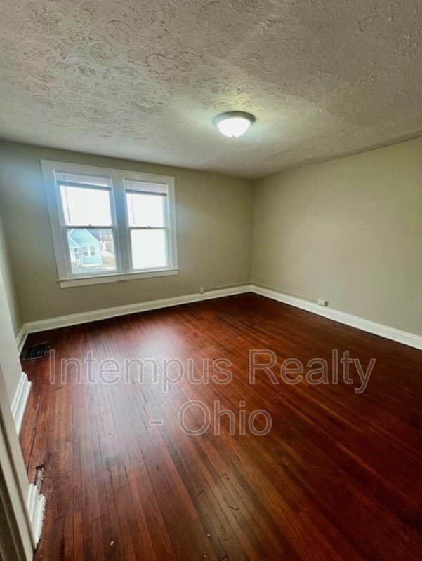 Columbus House: 1252 E 23rd Ave