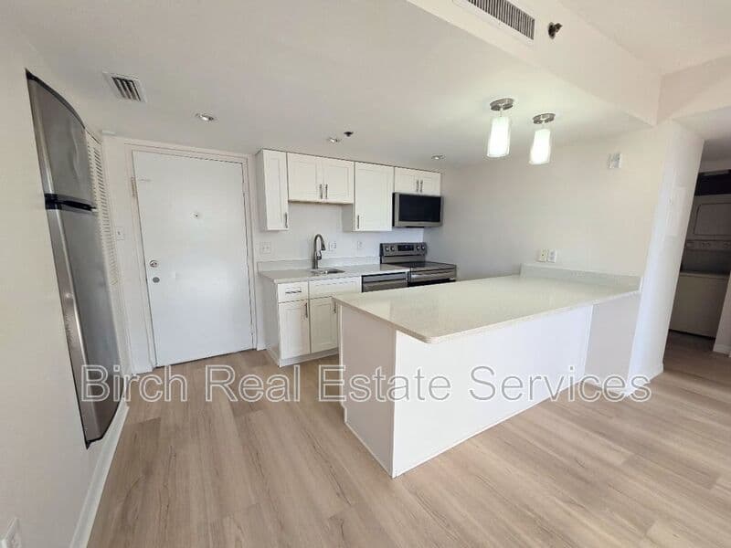 Clearwater House: 701 S. Madison Ave