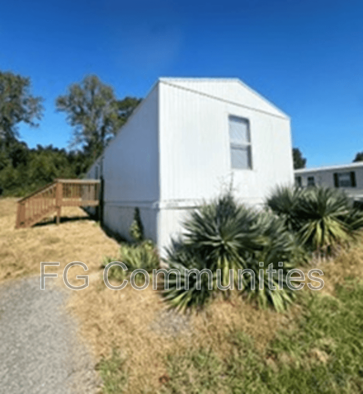 Morganton House: 1800 Bradford Dr