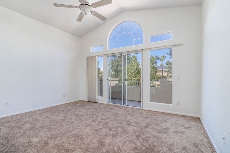 Temecula House: 32579 Valentino Way