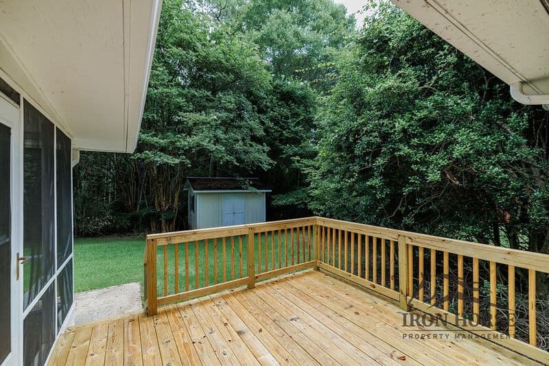 Athens House: 160 Harold Drive