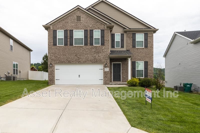 Knoxville House: 7832 Beeler Farms Ln