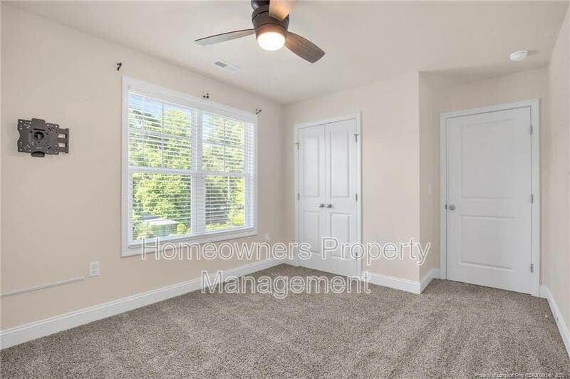 Fayetteville House: 501 Randolph Ave