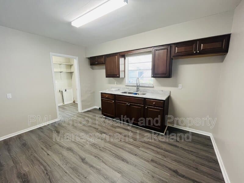 Winter Haven House: 2025 4th St NE