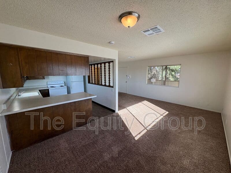 Visalia Condo: 2416-22 South Sallee Street