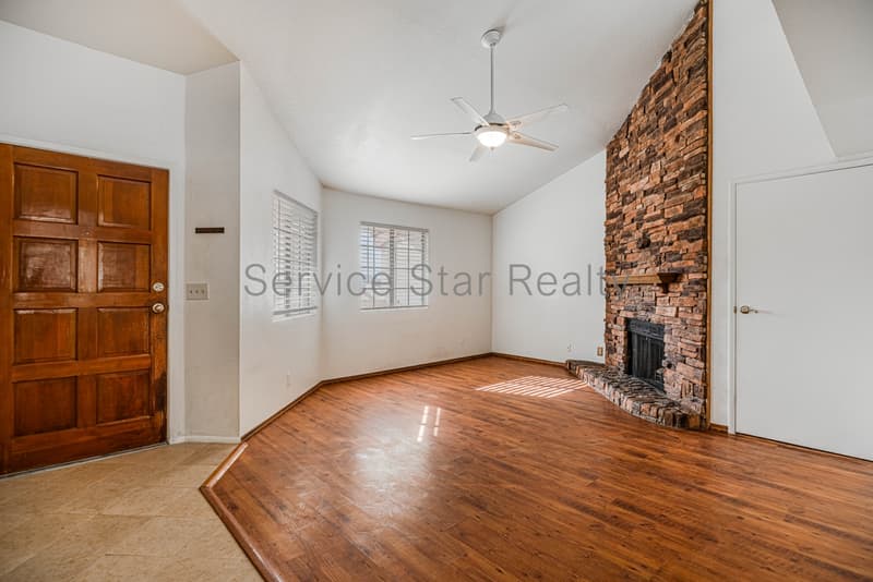 Phoenix Condo: 2020 W Union Hills Dr