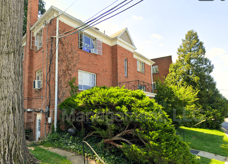 Silver Spring Condo: 8807 Plymouth St - 1